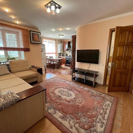 Тимирязева 47А Daire Kirovograd Dış mekan fotoğraf